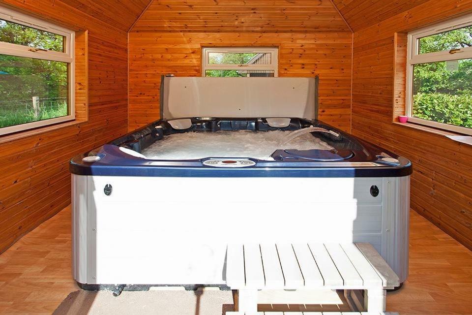 La Fortuna Lodges ltd Stirling Exterior foto